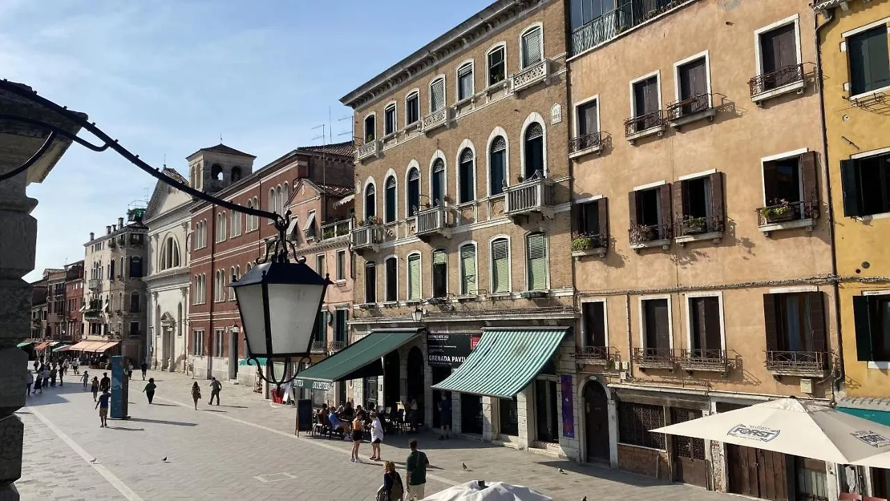 City Apartments Biennale Venice 0*,